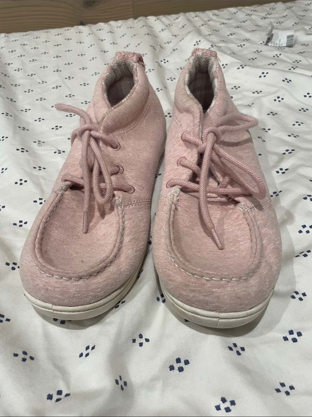 Roxy cuddly shoes